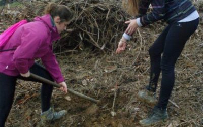 EL TIZ de Tolosa organiza el “Día del Árbol” en un terreno del monte Uzturre